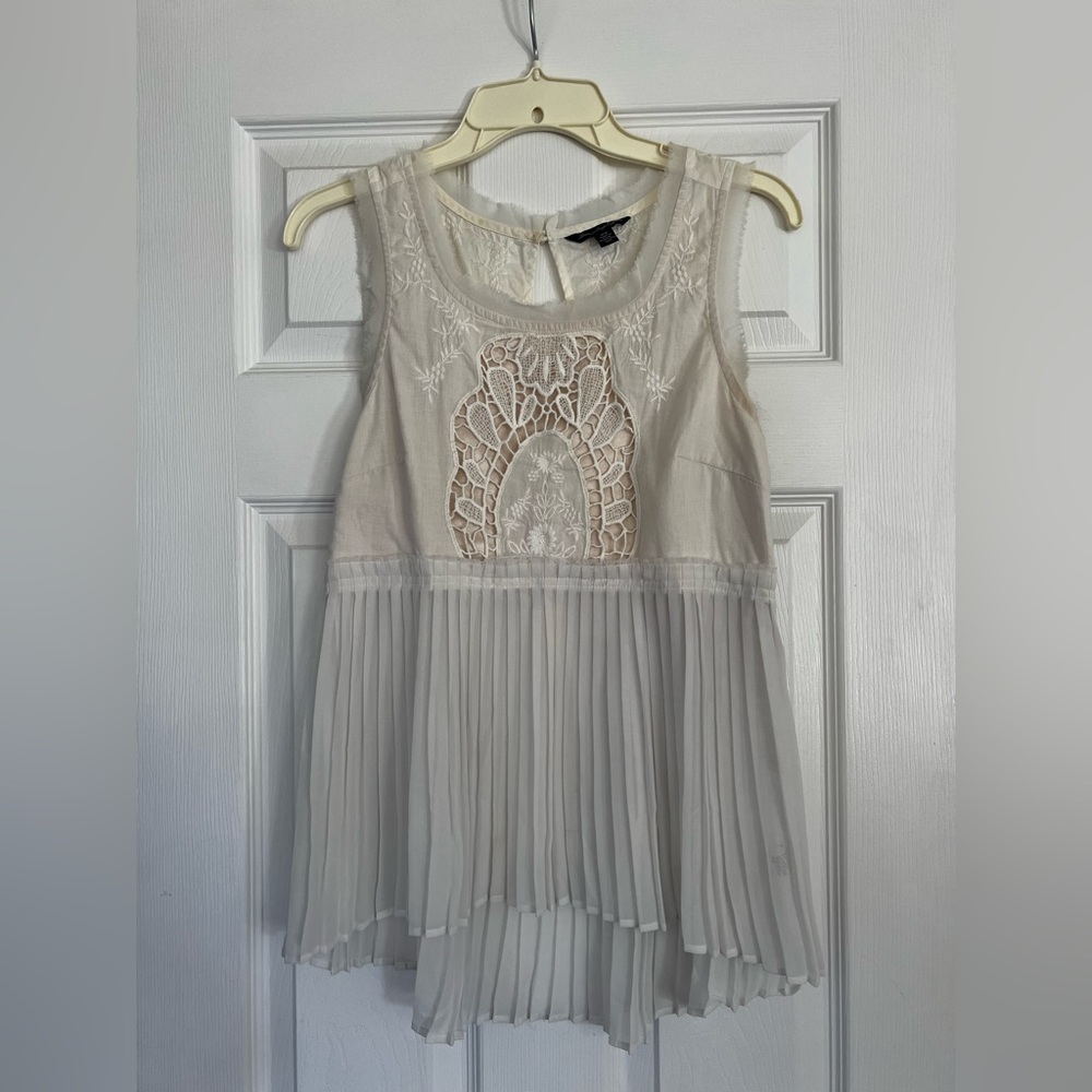 Medium Off-White American Eagle tank top